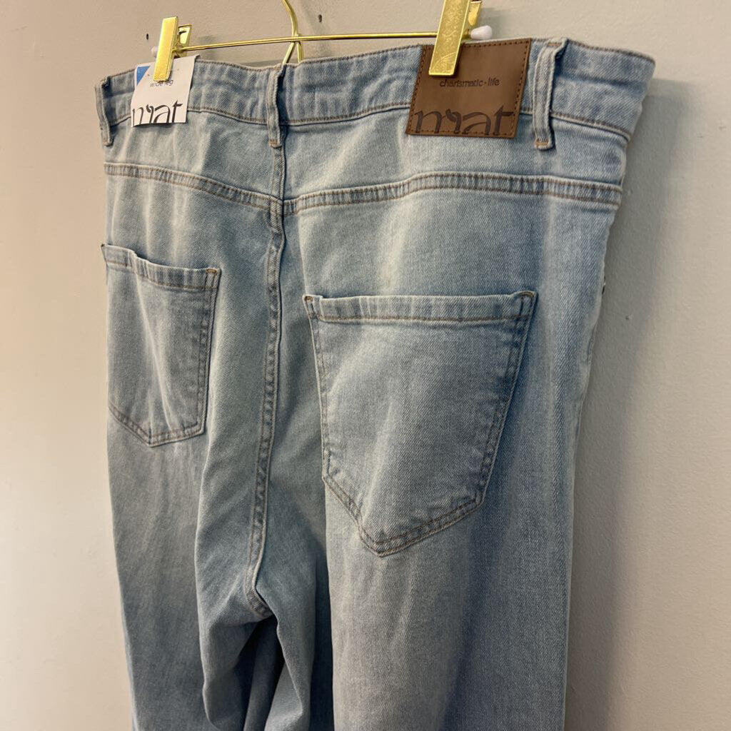Mat Jeans Light Wash Distressed Wide Leg Jeans Large