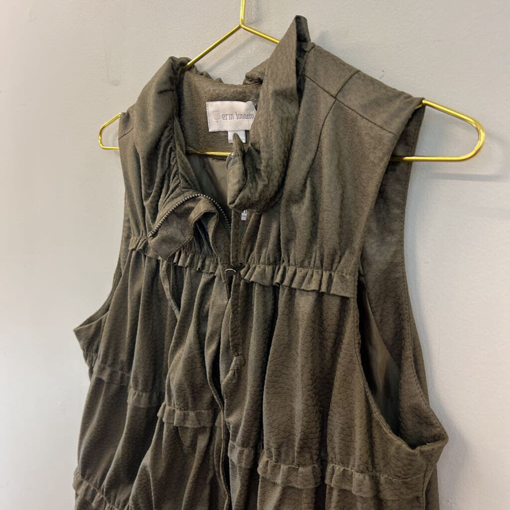 Erin London Green Print Tiered Zip Up Vest Medium