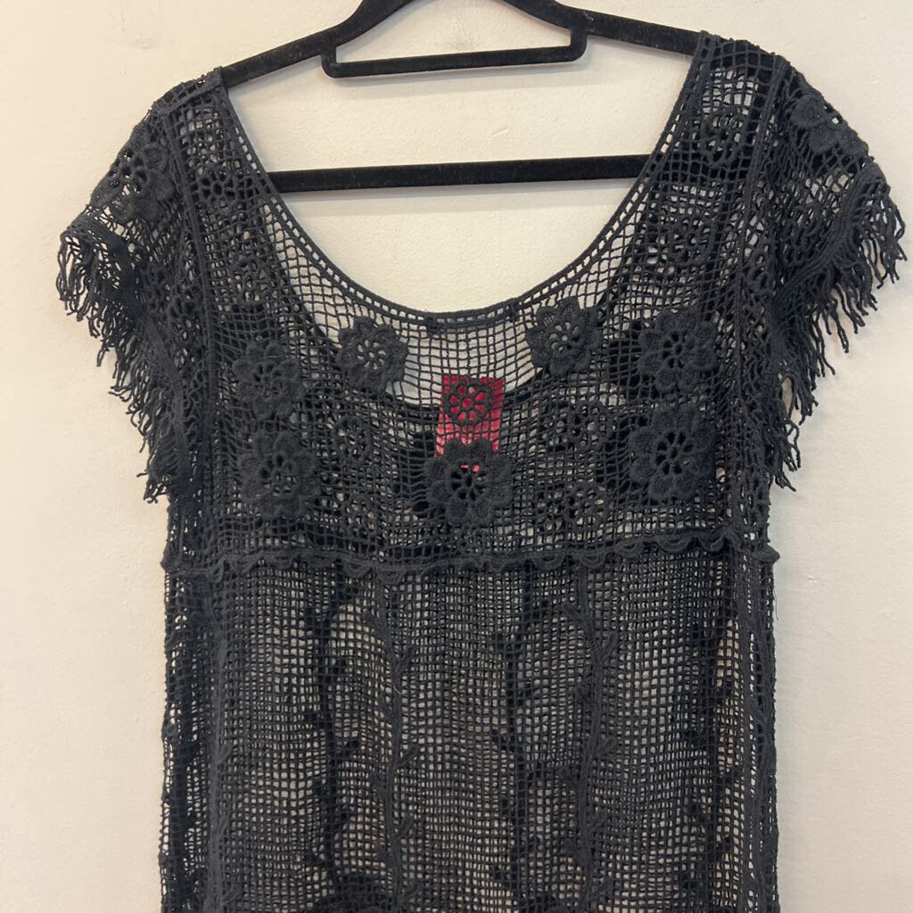 YouAreNotAlone Black Crochet Short Sleeve Top Small