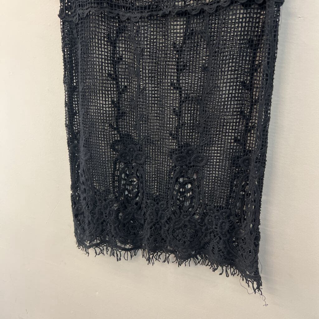 YouAreNotAlone Black Crochet Short Sleeve Top Small