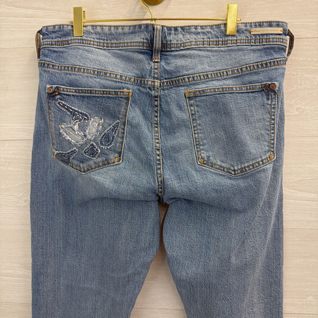 Pilcro Light Wash Slim Boyfriend Patchwork Detail Jeans 31