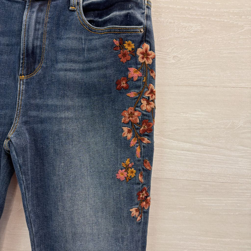 Driftwood Dark Wash Embroidered Flower Jackie High Rise Jeans 31