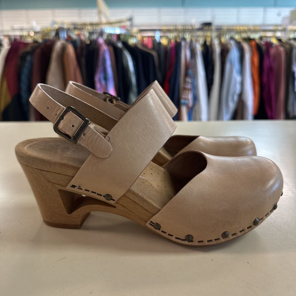 Dansko Thea Natural Leather Mary Jane Closed Toe Clog Sandals 36