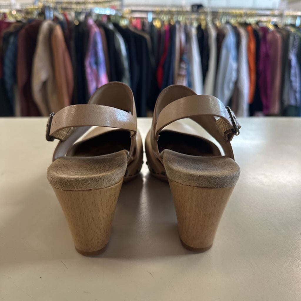 Dansko Thea Natural Leather Mary Jane Closed Toe Clog Sandals 36