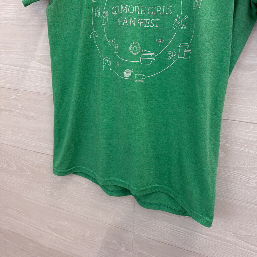 Green/ White Gilmore Girls Fan Fest Short Sleeve Graphic Tee Medium