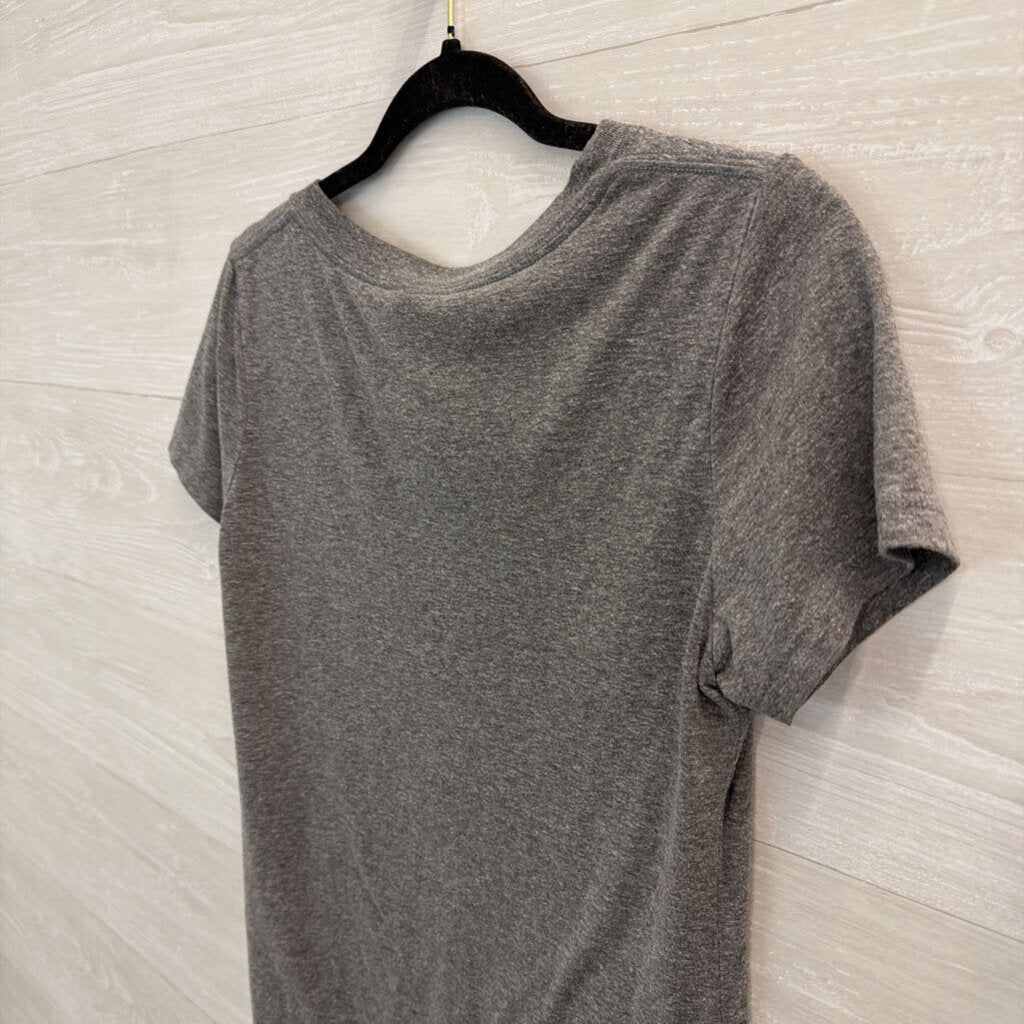 Grey V Neck Team Kirk Gilmore Girls Short Sleeve Graphic Tee Large