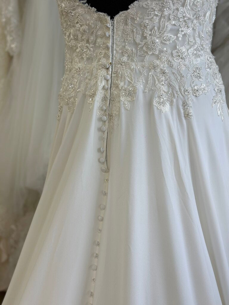Allure Bridal 9807 Beaded Top Bridal Dress 22W