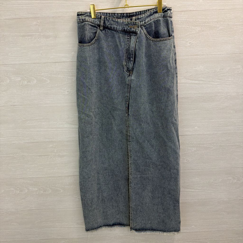 Medium Wash Front Slit Denim Maxi Skirt Large