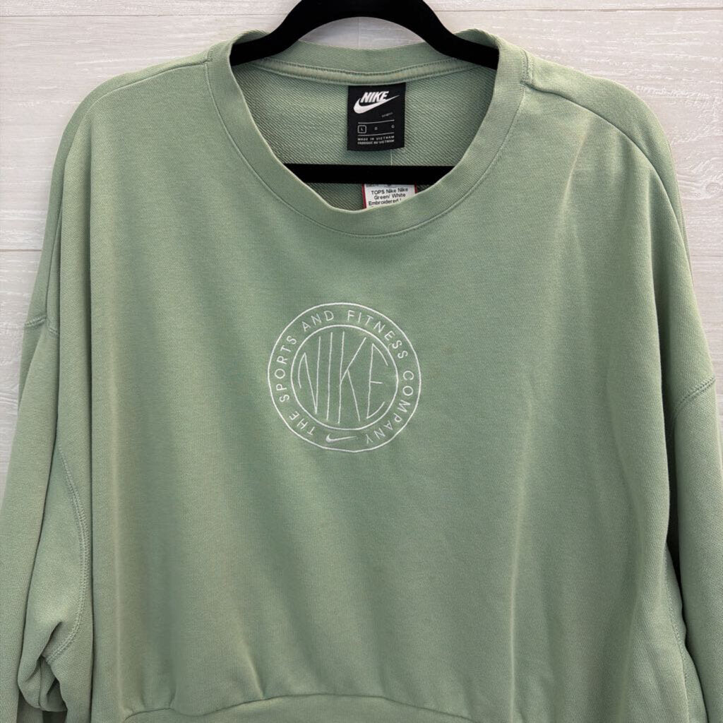 Nike Green/ White Embroidered Logo Cropped Pullover Large