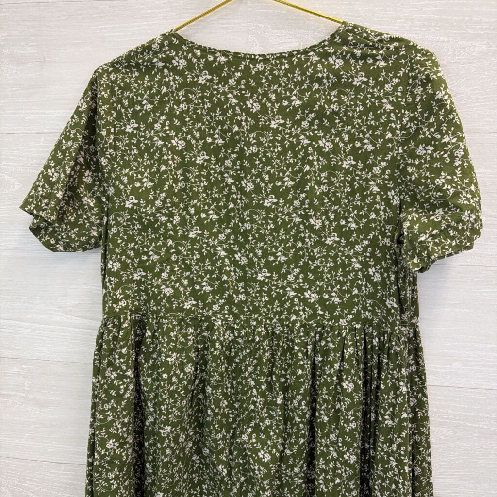 Green/ White Print Short Sleeve Button Front Maxi Dress Medium