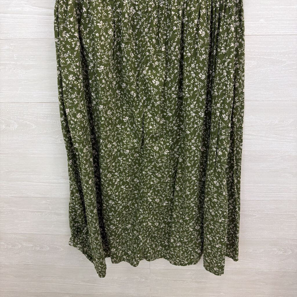 Green/ White Print Short Sleeve Button Front Maxi Dress Medium