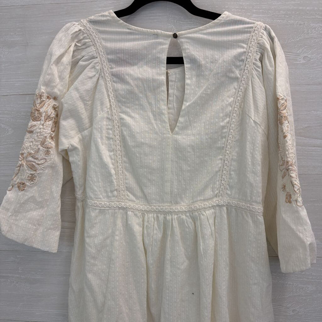 Black Tape Cream/ Brown Embroidered Long Sleeve Midi Dress Large