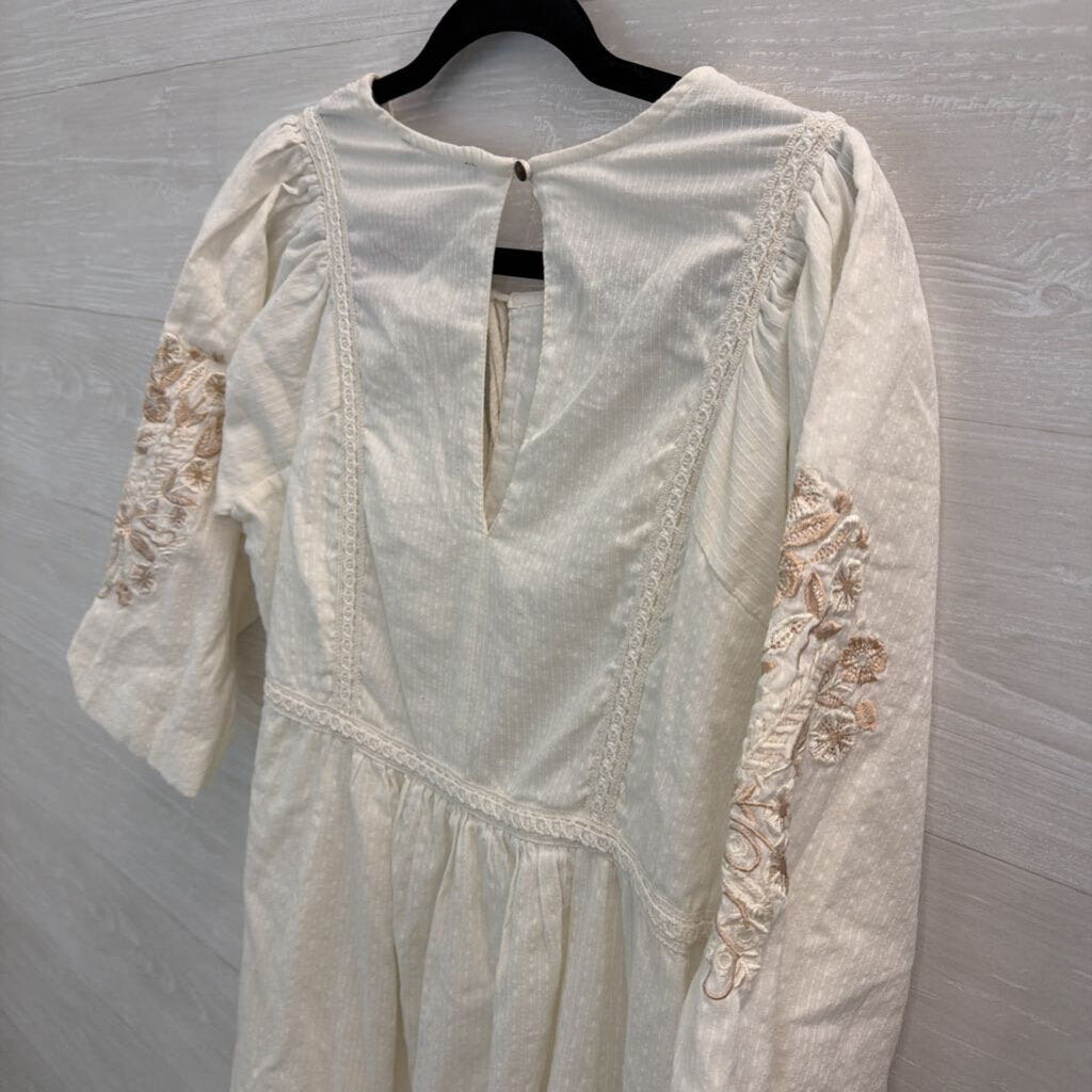 Black Tape Cream/ Brown Embroidered Long Sleeve Midi Dress Large