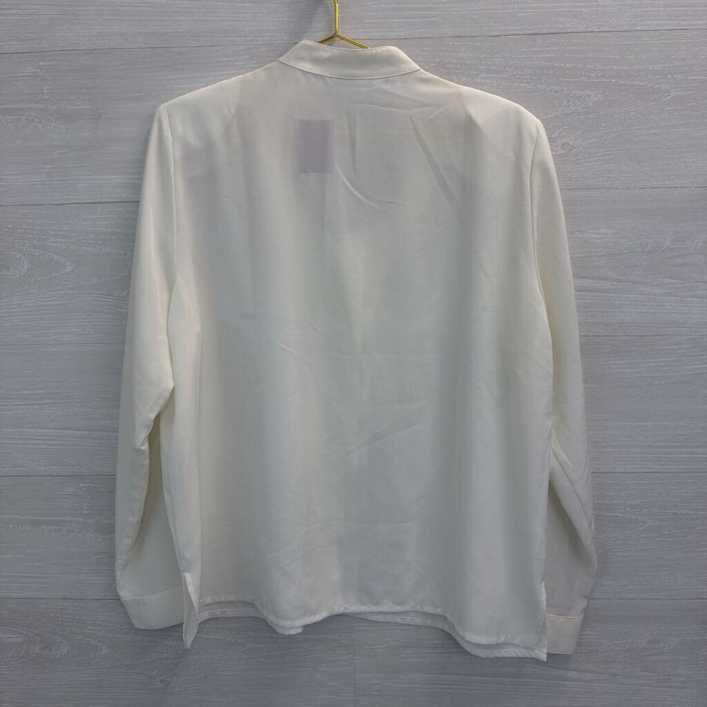 Vintage Liz Baker Cream Lace Neckline Long Sleeve Button Front Top 16