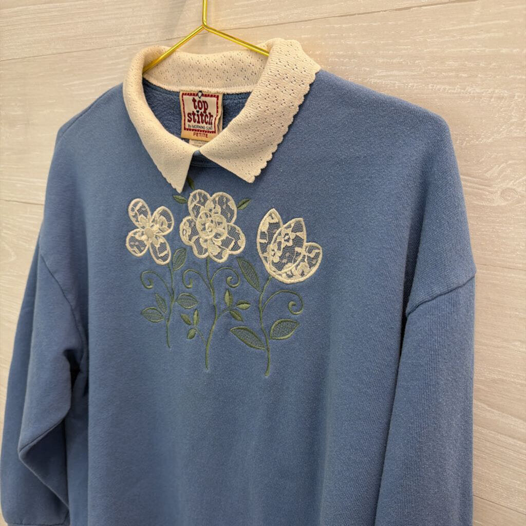 Vintage Stitch Blue/ White Flower Sweatshirt Collar Medium Petite