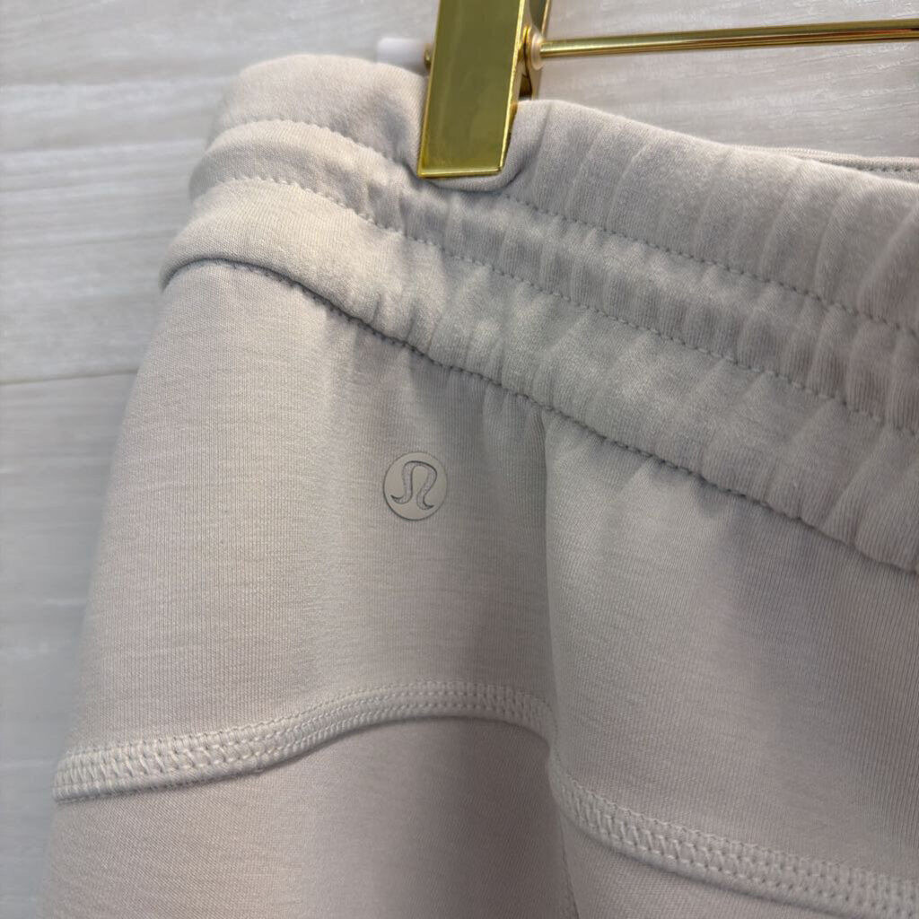 Lululemon Soft Grey Pull On Shorts 12