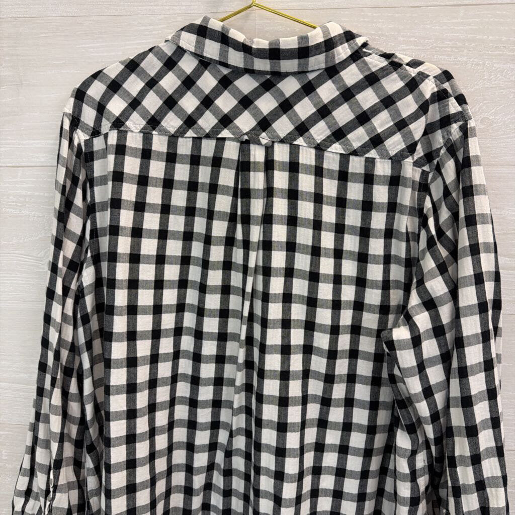 Ava and Viv Black/ White Gingham Long Sleeve Button Down Top 2X