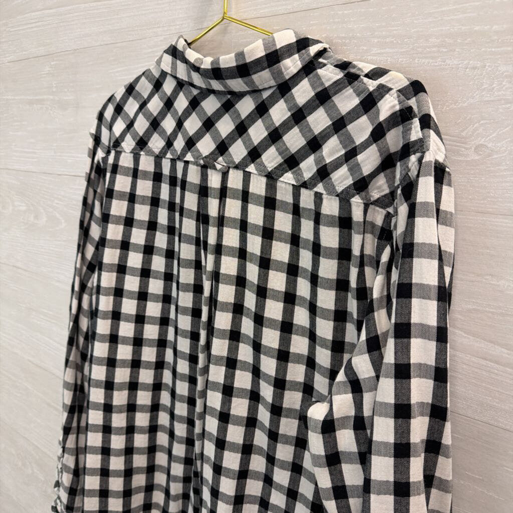 Ava and Viv Black/ White Gingham Long Sleeve Button Down Top 2X