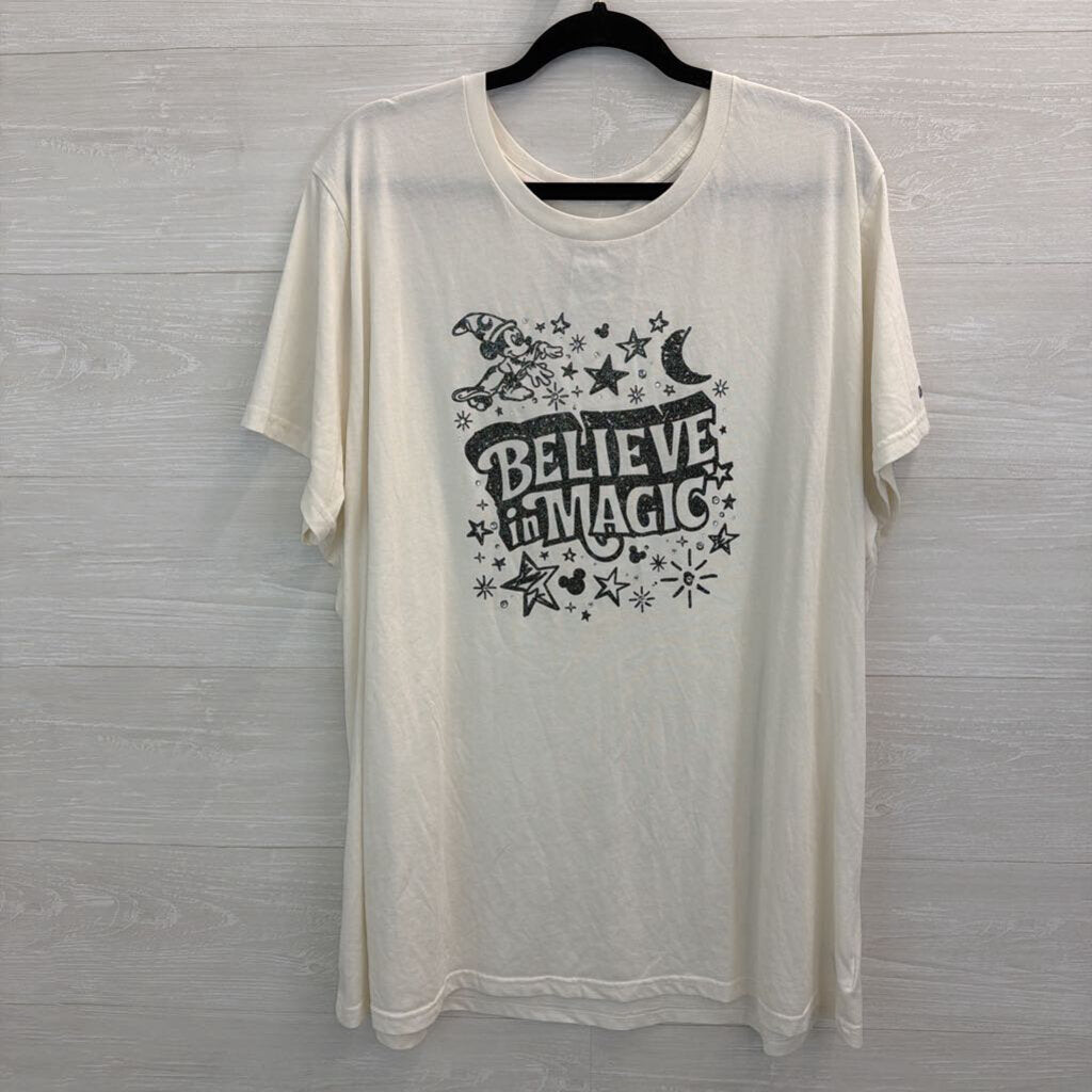 Disney White/ Black Shimmer Believe In Magic Short Sleeve Graphic Tee 3X