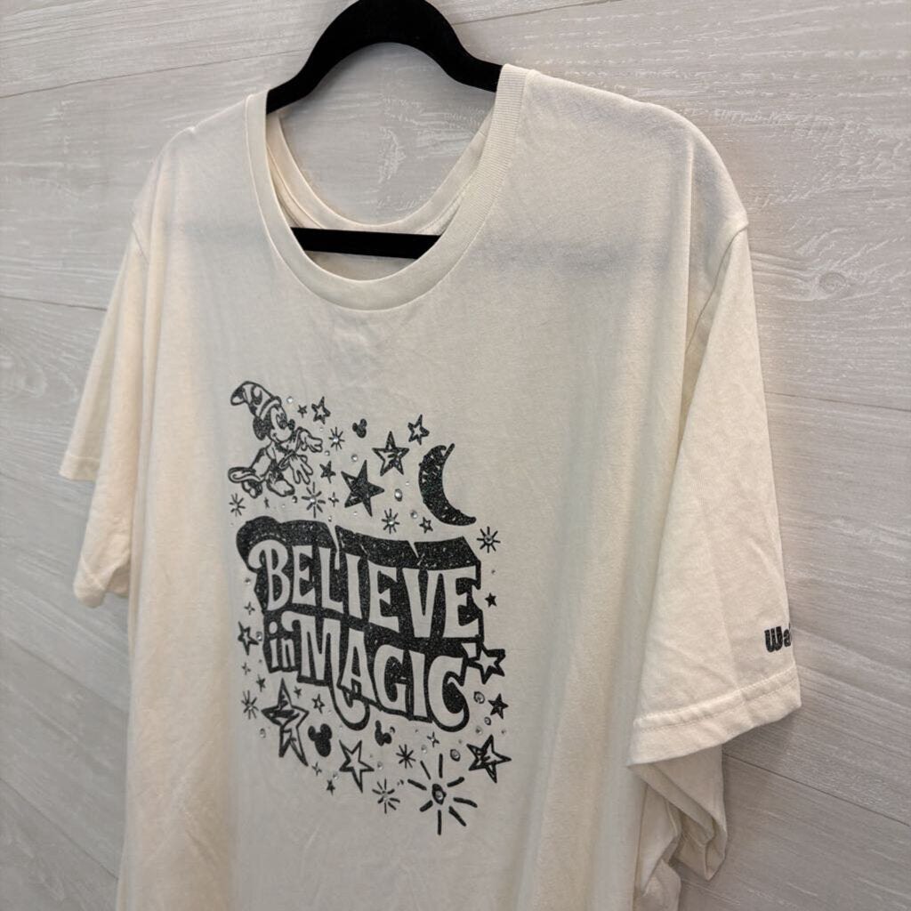 Disney White/ Black Shimmer Believe In Magic Short Sleeve Graphic Tee 3X