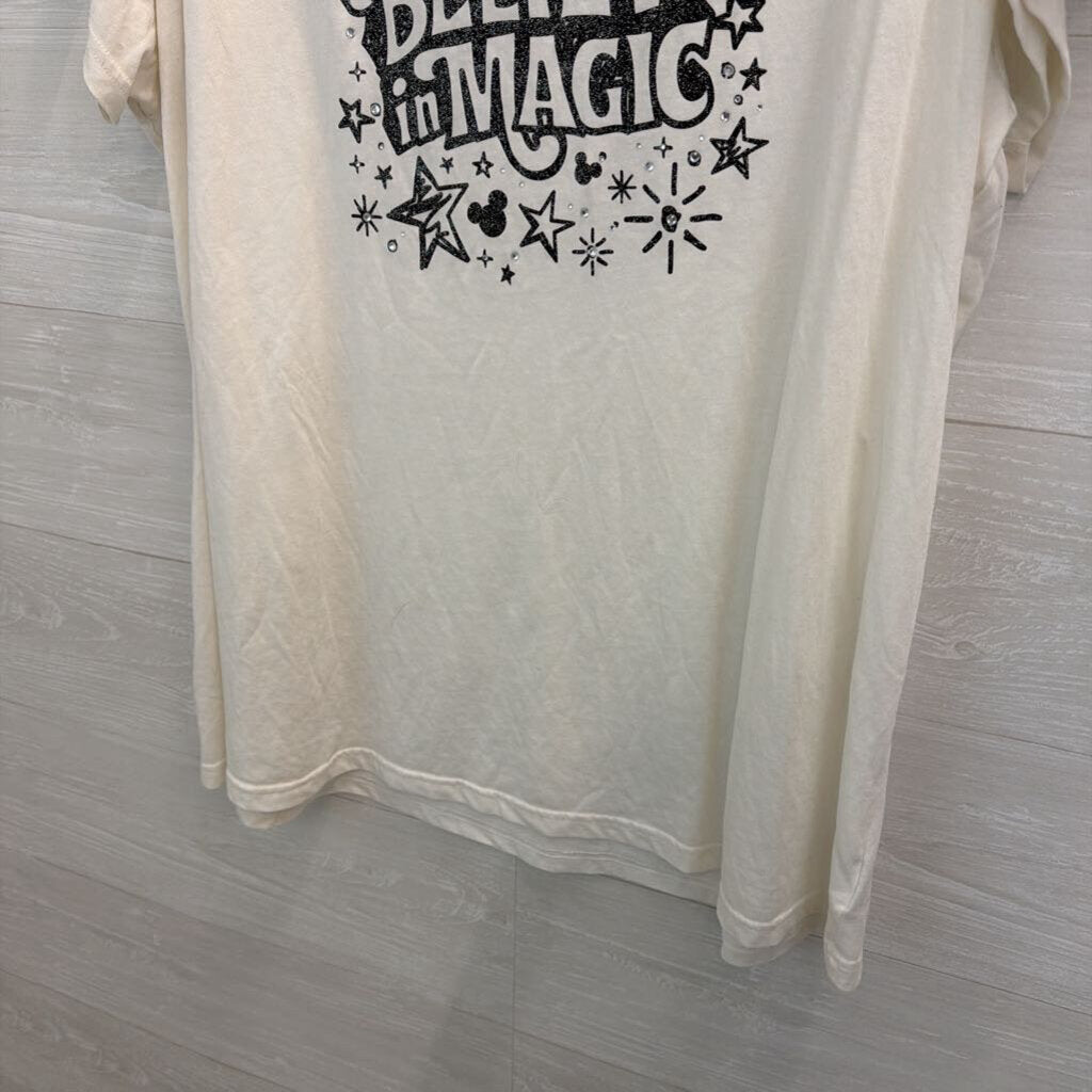Disney White/ Black Shimmer Believe In Magic Short Sleeve Graphic Tee 3X