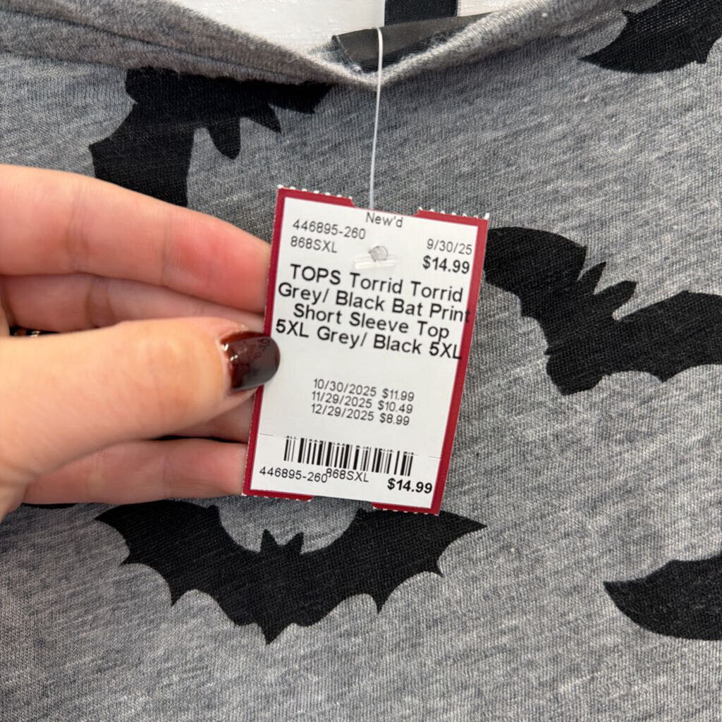 Torrid Grey/ Black Bat Print Short Sleeve Top 5XL