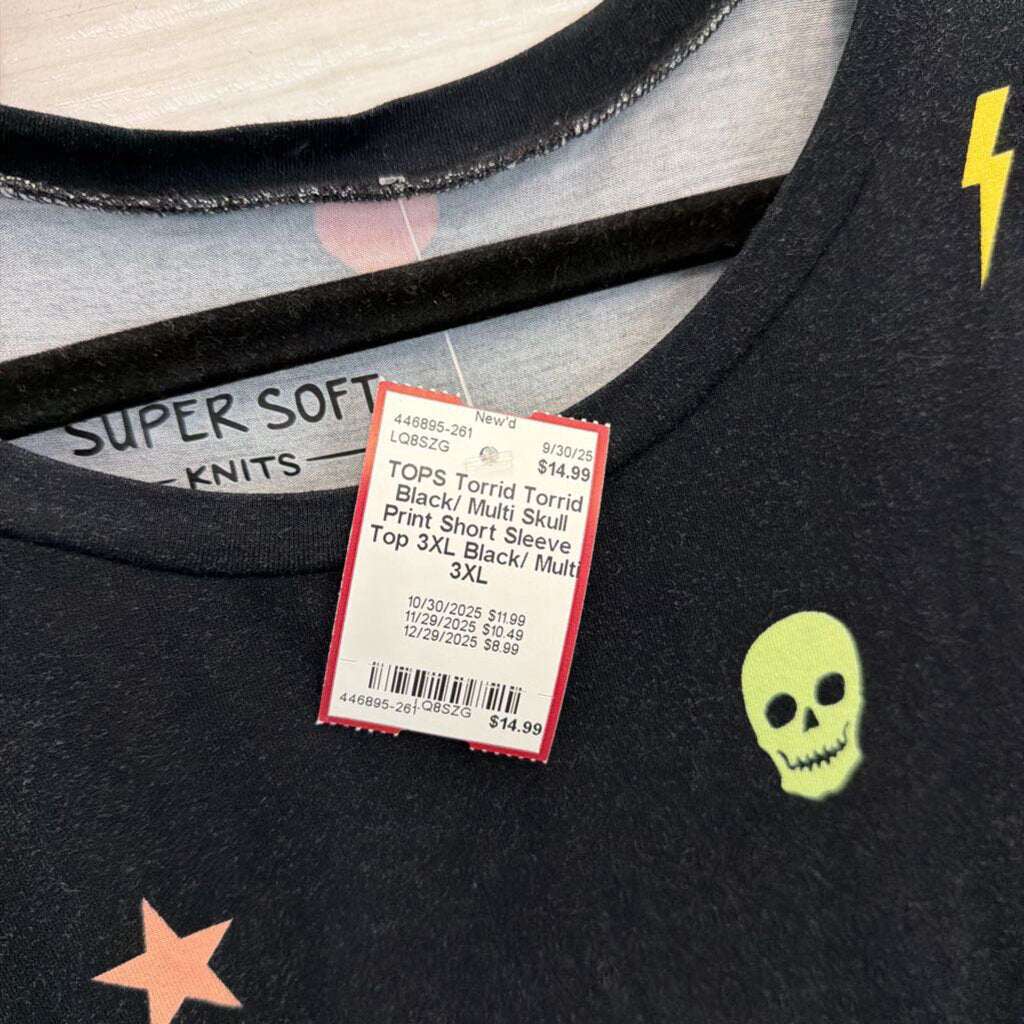 Torrid Black/ Multi Skull Print Short Sleeve Top 3XL