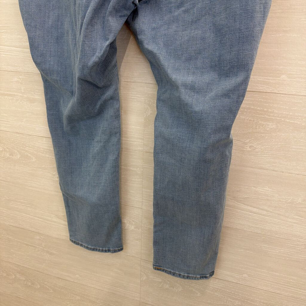 Levi Light Wash 311 Shaping Skinny Jeans 26 Womens