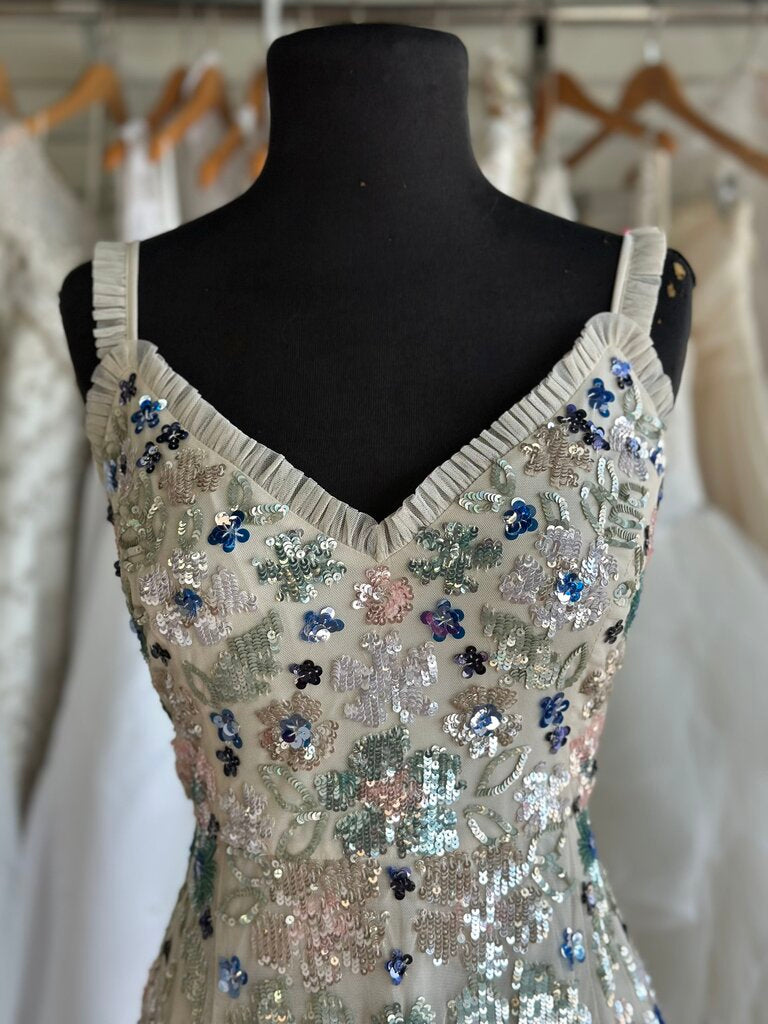 Needle & Thread Sequined Dress And Cape Medium/Large
