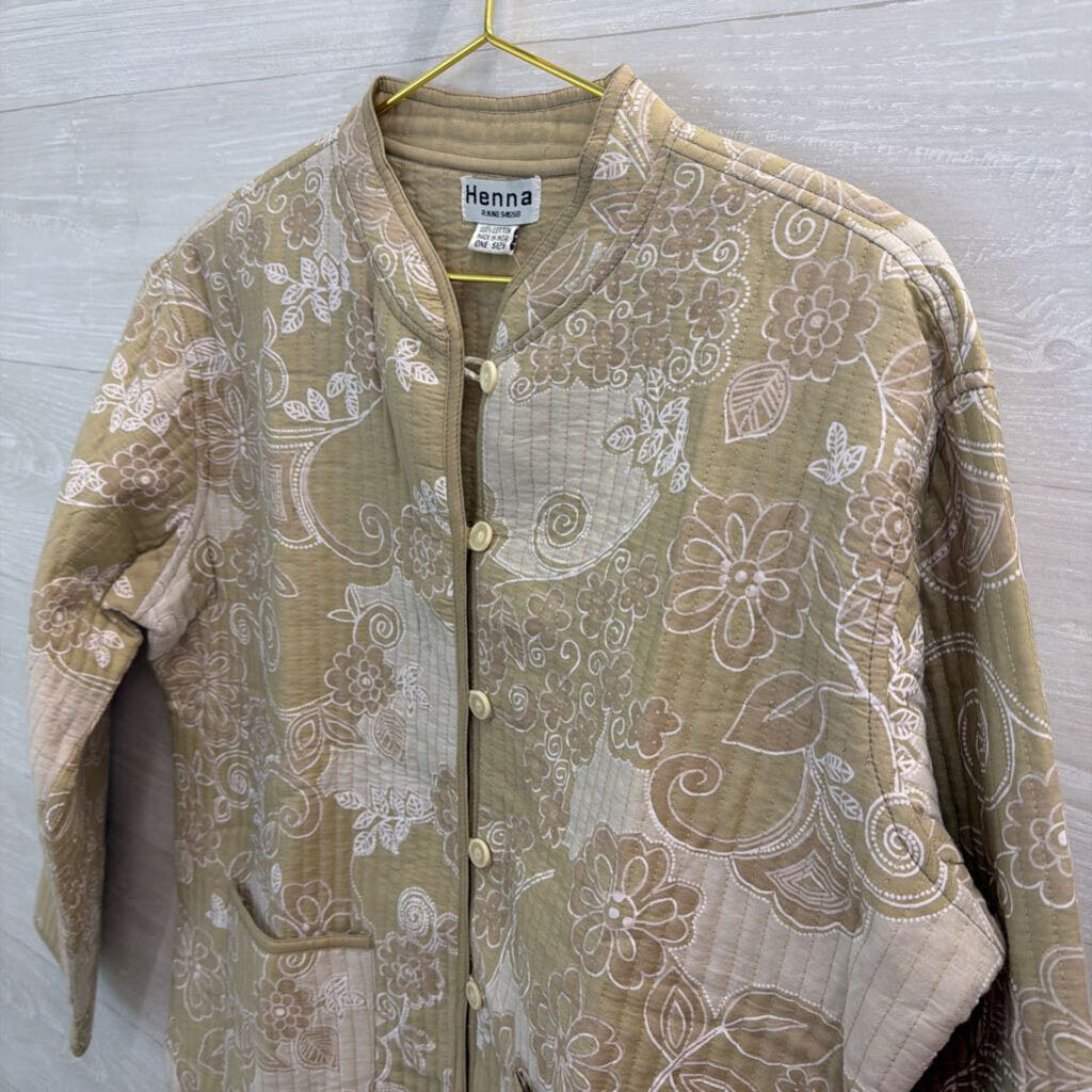 Henna Beige/ White Flower Print Quilted Button Front Jacket One Size