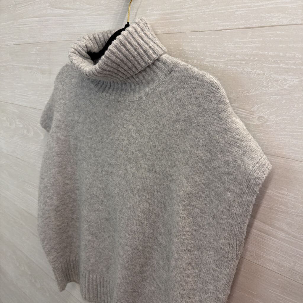 Grey Short Sleeve Cropped Turtleneck Sweater Top Medium