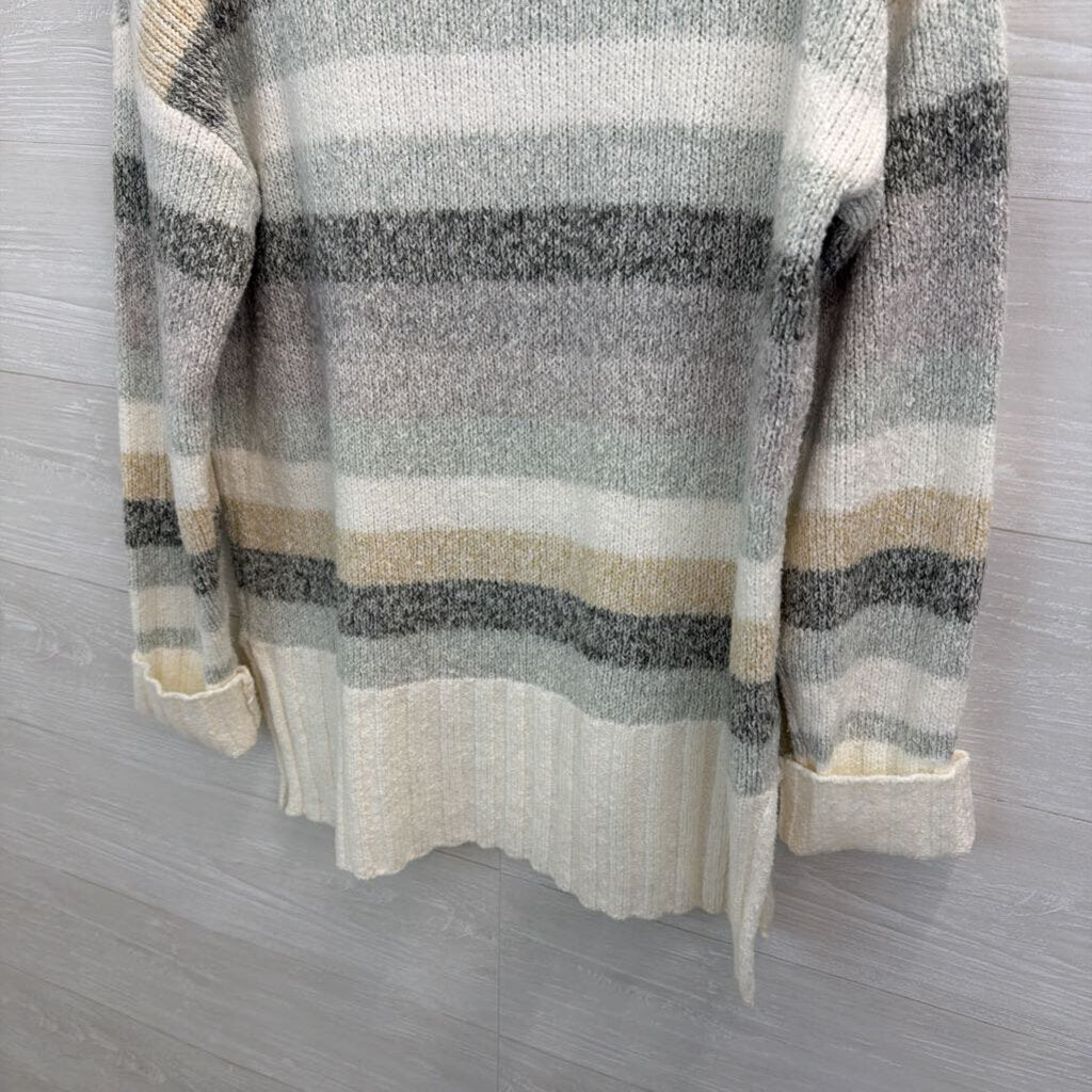 Eddie Bauer White/ Blue Striped Knit Mock Neck Sweater Medium