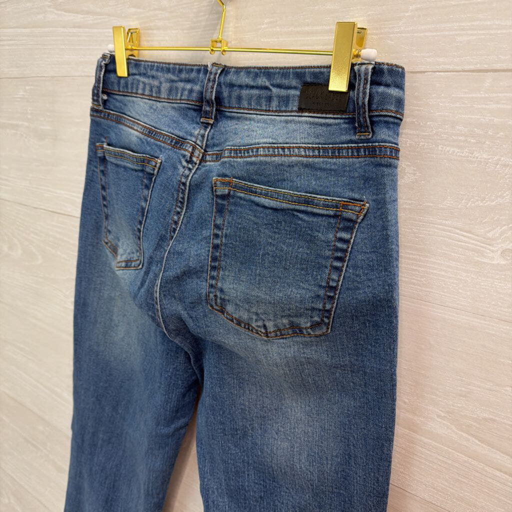Black Label Medium Wash Frayed Hem Jeans 29
