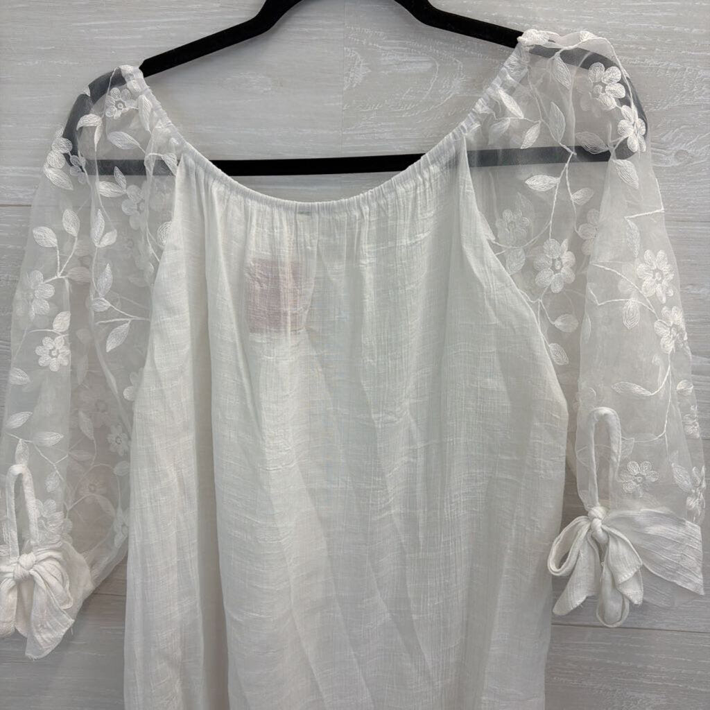 White Button Front Sheer Embroidered Puff Sleeve Top Large