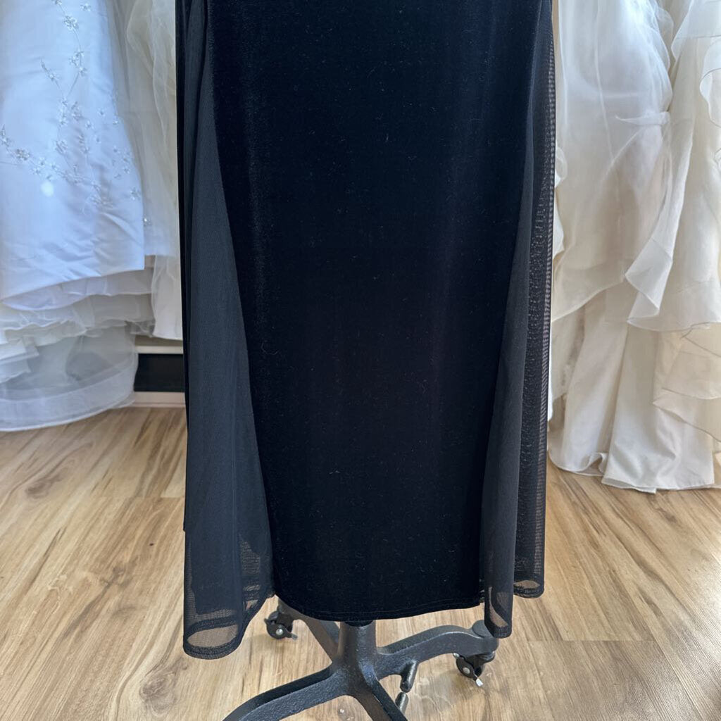 Ronni Nicole Black Velvet Sleeveless Long Formal Dress 12