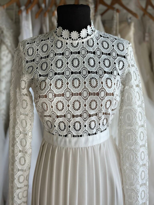 Self-Portrait Pleated Floral Crochet Wedding Dress 2
