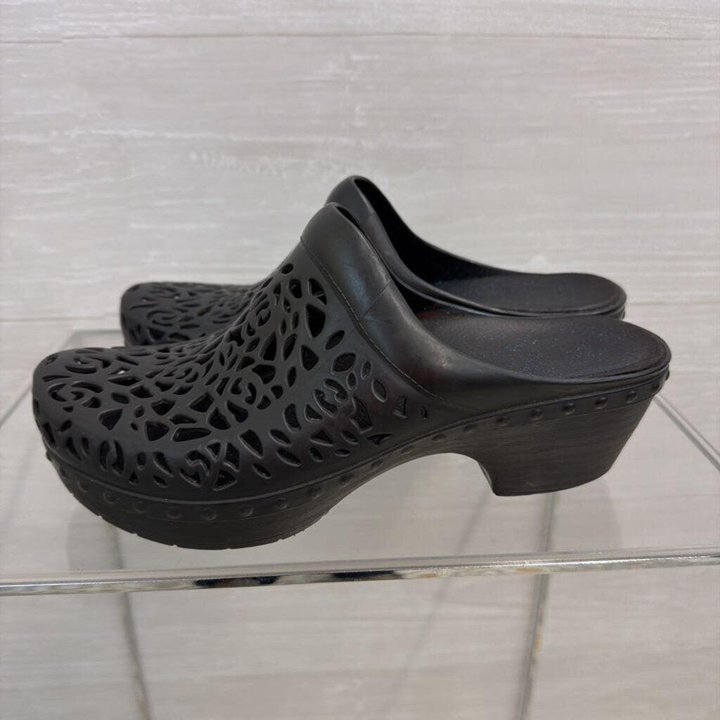 Dansko Black Pippa Molded Laser Cut Clogs 39