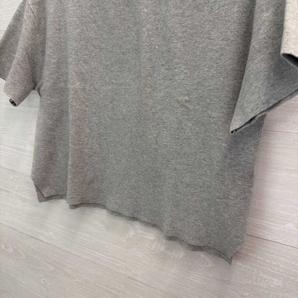 Abercrombie and Fitch Grey Knit Cropped Short Sleeve Boxy Top Medium