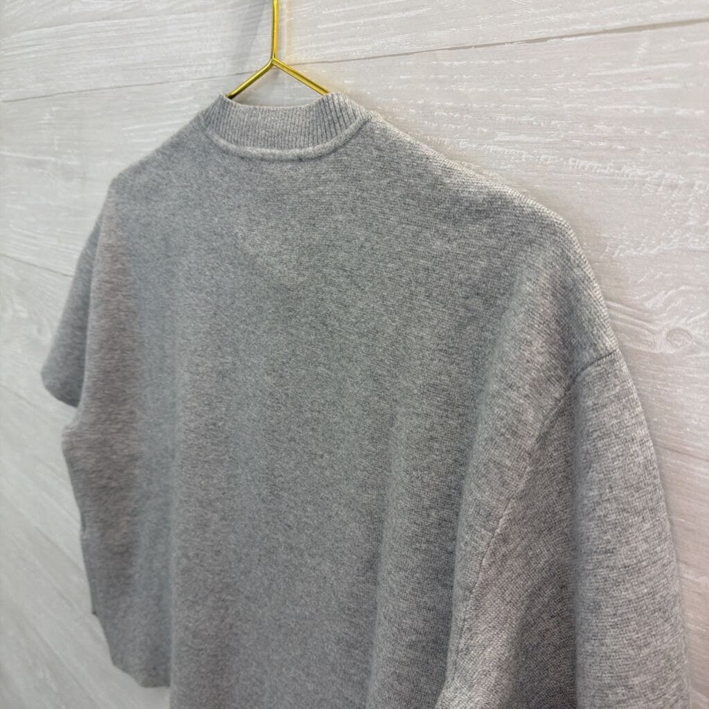 Abercrombie and Fitch Grey Knit Cropped Short Sleeve Boxy Top Medium