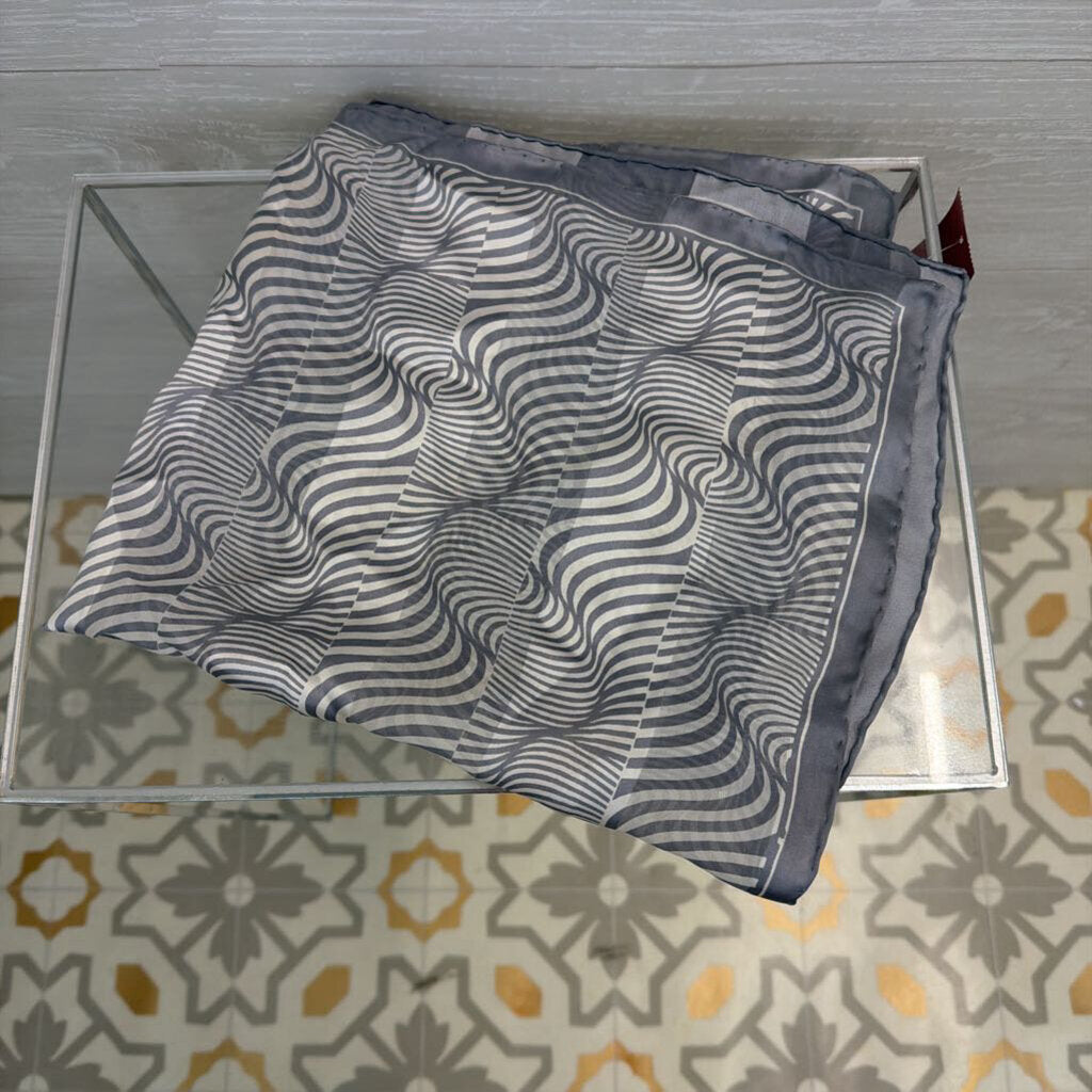 Grey/ White Print Scarf