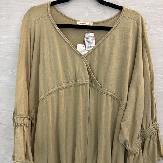 Oli and Hali Green Long Bell Sleeve Cinch Waist Dress Medium/ Large