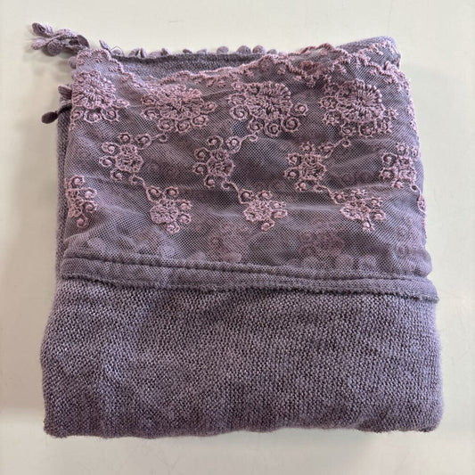 Purple Lace Detail 100% Lana Wool Scarf
