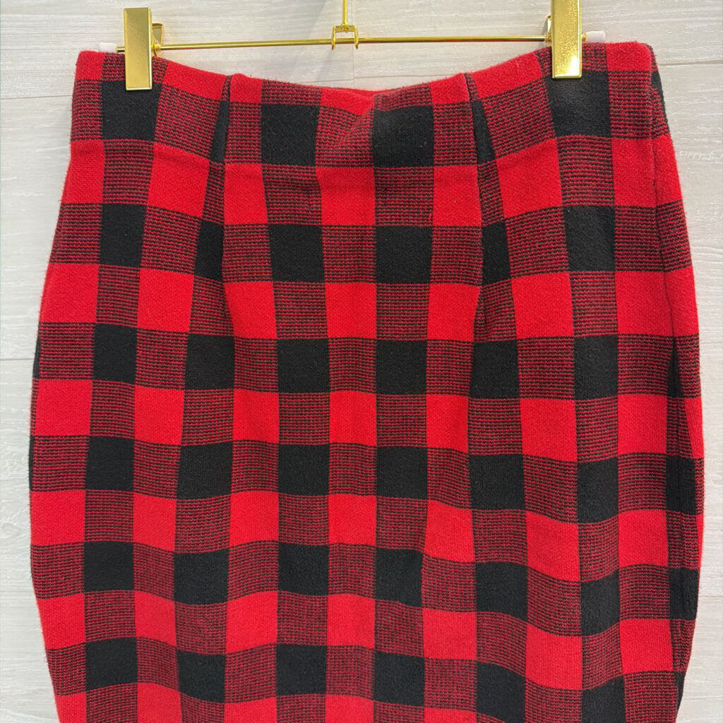 Chaps Red/ Black Gingham Sweater Skirt Small