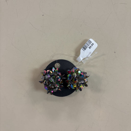 Vintage Grey Iridescent Cluster Bead Clip On Statement Earrings