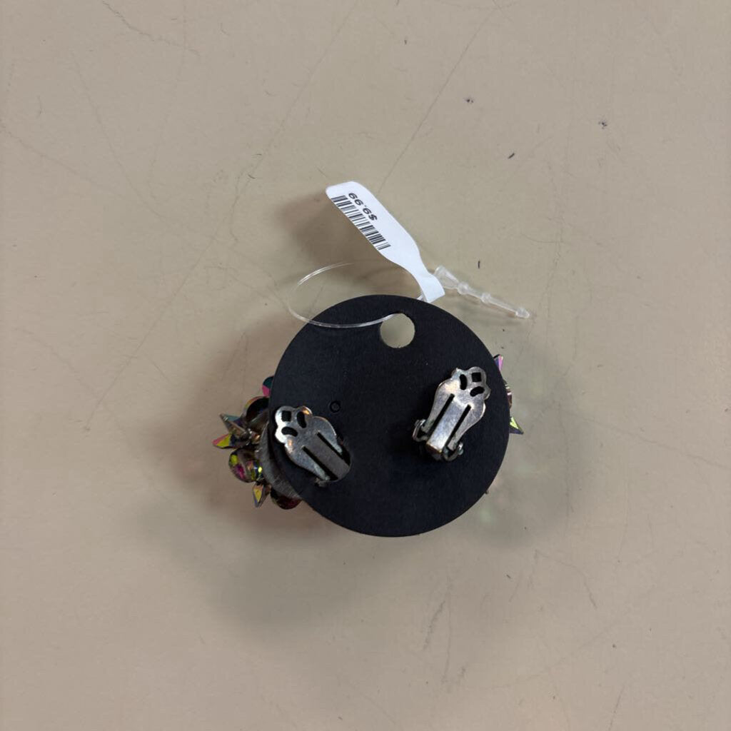 Vintage Grey Iridescent Cluster Bead Clip On Statement Earrings