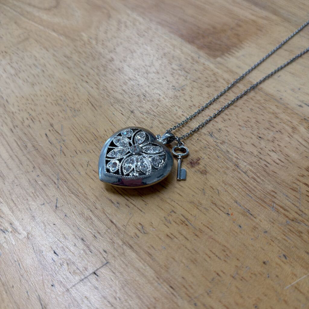 Silver Heart Pendant Long Necklace