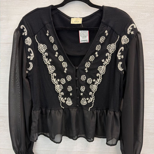 Sterling and Stich Black/ Cream Embroidered Long Sleeve Ruffle Hem Top Small