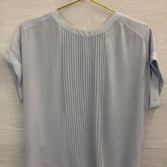 Ann Taylor Blue Short Sleeve Pleated Front Top Small