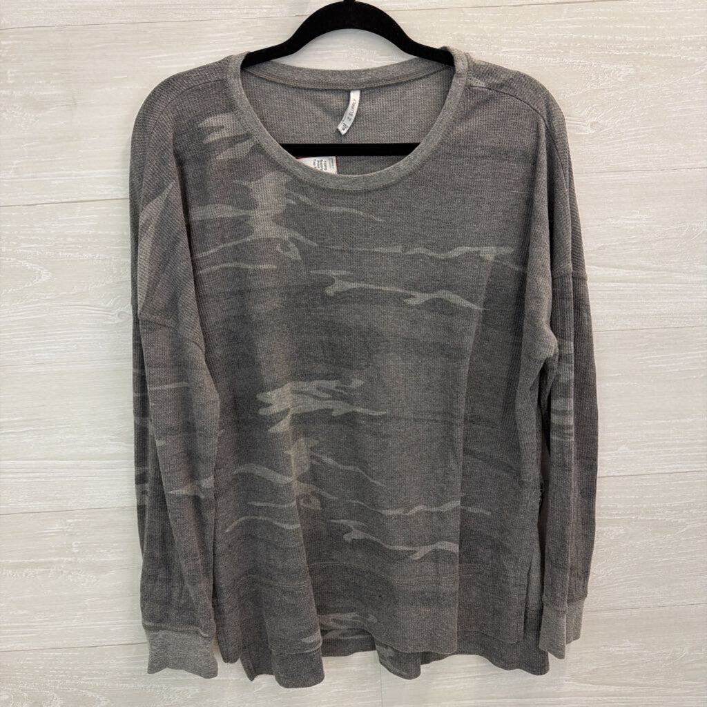 Z Supply Grey Camo Print Long Sleeve Top Medium