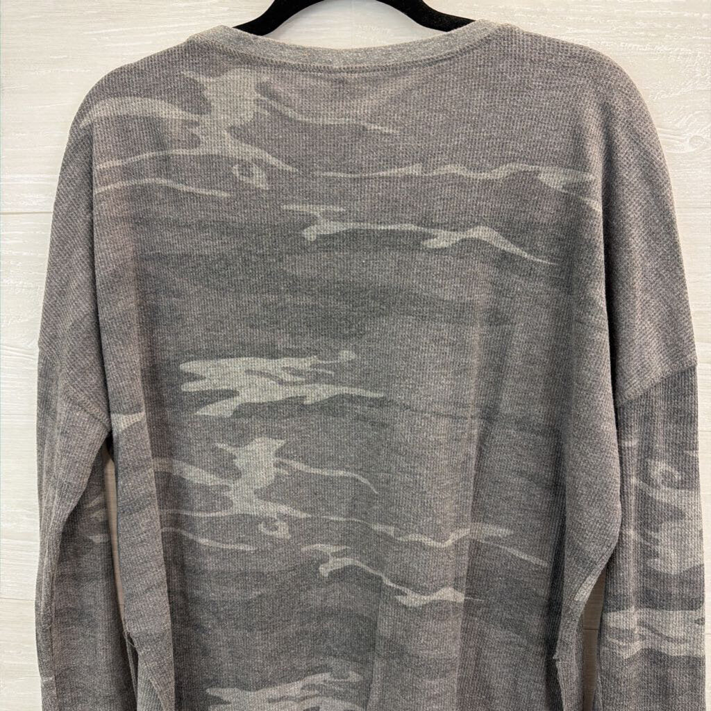 Z Supply Grey Camo Print Long Sleeve Top Medium
